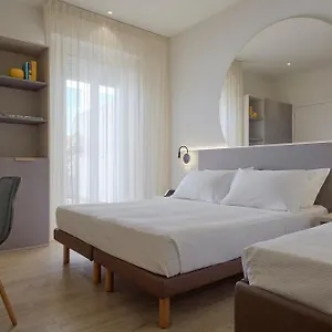 La Fenice 3*, Rimini Italia